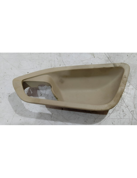 Moldura Interna Maçaneta Dianteira Esquerda Bmw 135 2015 Dianteira