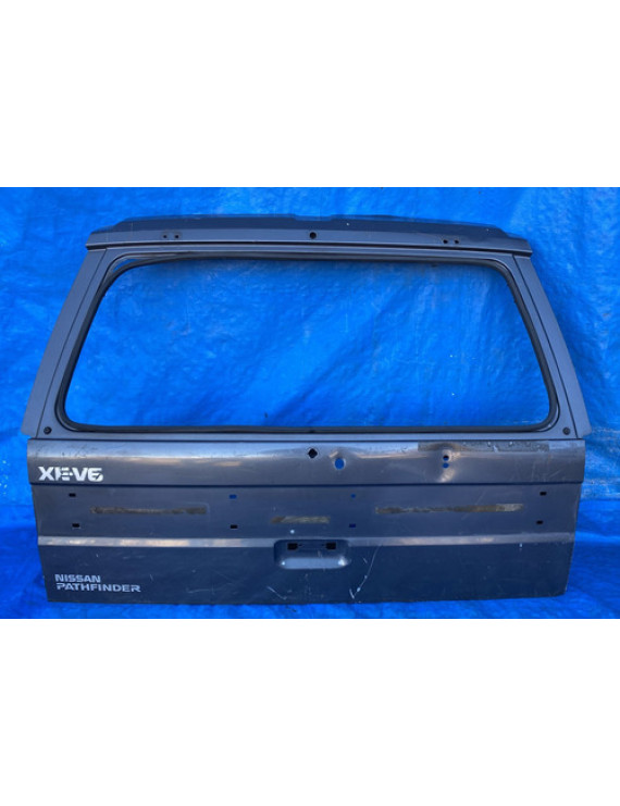 Tampa Traseira Nissan Pathfinder 1992 A 1995 / Detalhe Preto