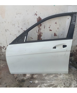 Porta Dianteira Esquerda Mercedes C180 2009 - 2011 Dianteira Esquerdo Branco