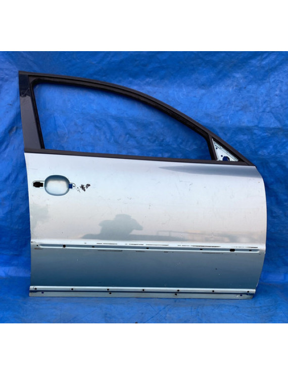Porta Dianteira Direita Passat Alemão 1997 A 2005 Dianteira Direita Prateado