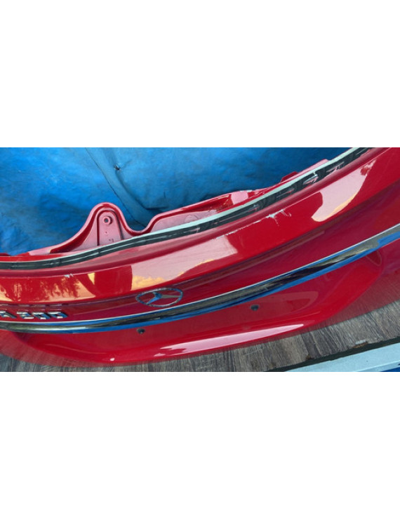 Tampa Traseira Mercedes Gla200 2015 2016 2017 2018 Vermelho