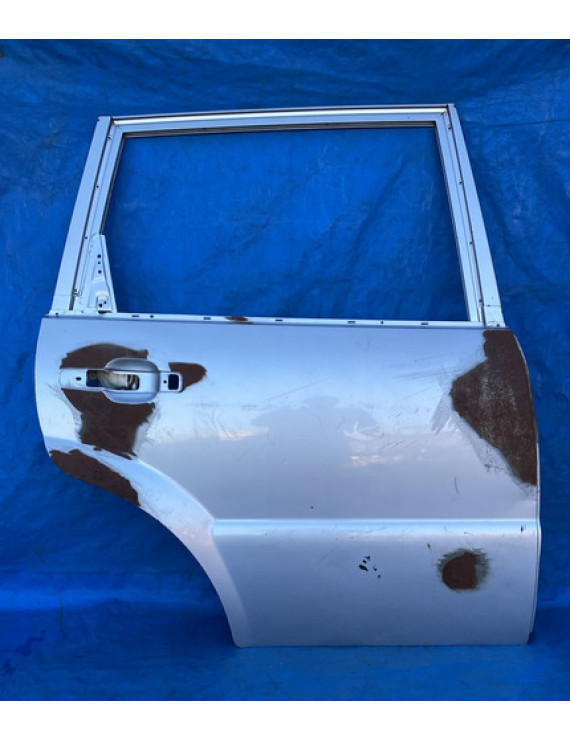 Porta Traseira Direita Ssangyong Rexton 2008 A 2012 Traseira Direita Prateado