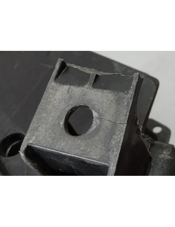 Farol Direito Pajero Full 2007 - 2015 / Avaria Direito/passageiro
