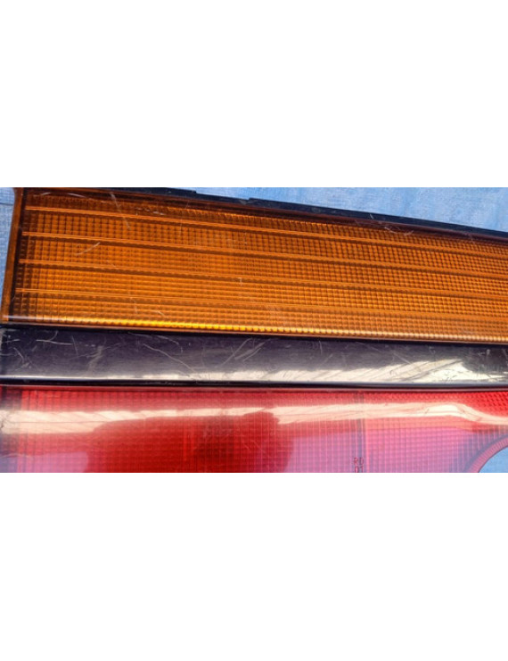 Lanterna Traseira Tampa Mitsubishi Space Wagon Glxi 1995 Ambos Lados Vermelho