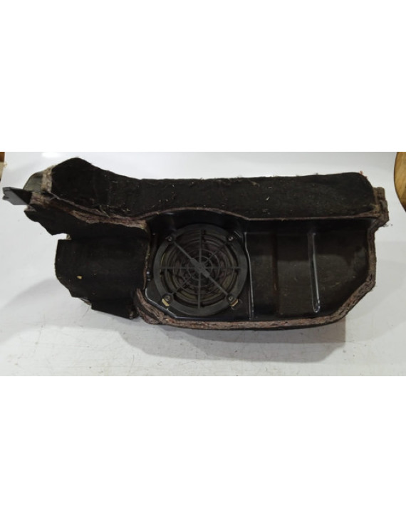 Subwoofer Audi A6 2001 - 2005 Preto