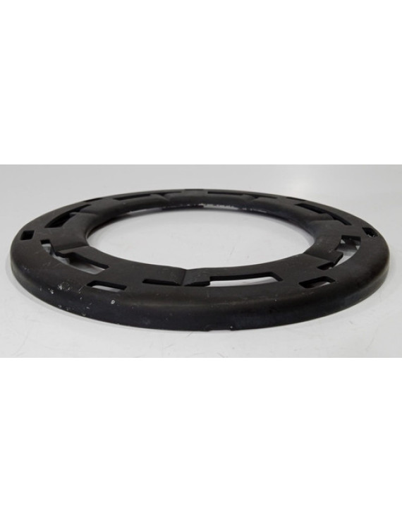 Trava Tanque Combustível Mercedes C180 1.8 2011 2012