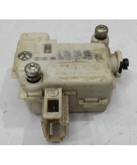 Motor Trava Portinhola Polo Passat 2005 2006 2007 Motor Trava Portinhola Polo Passat 2005 2006 2007