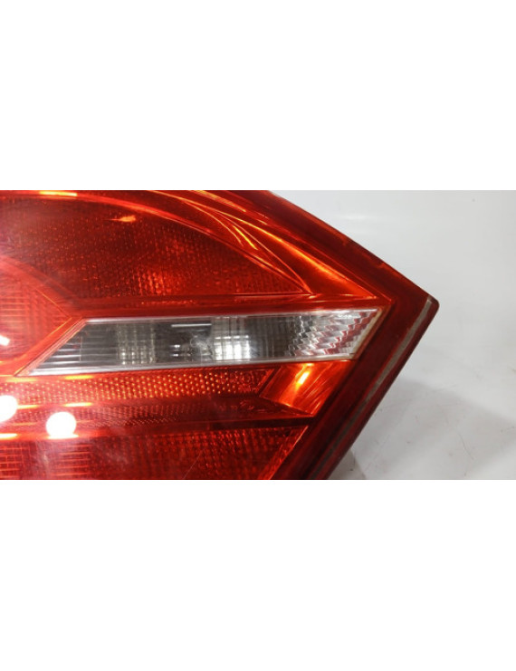 Lanterna Esquerda Tampa Jetta 2011 2012 2013 2014 Esquerdo/motorista Vermelho