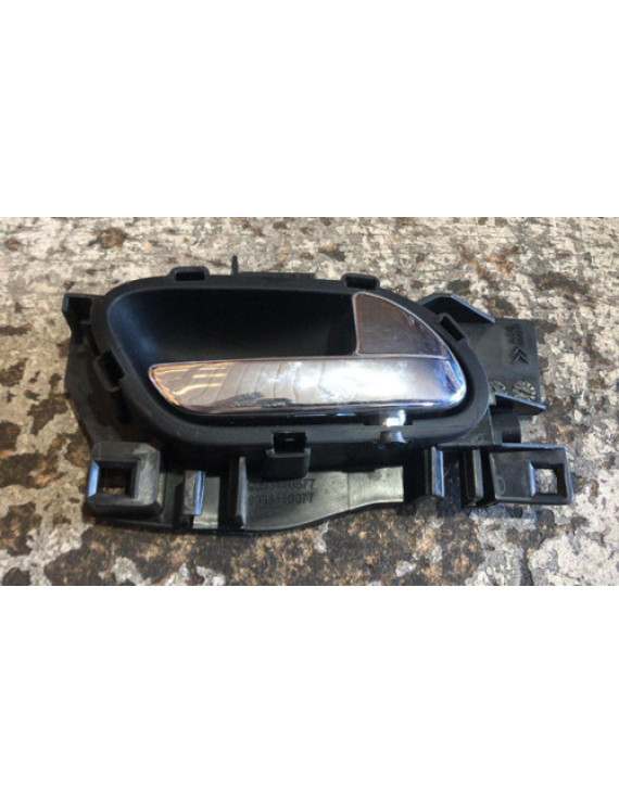 Maçaneta Interna Traseira Direita Peugeot 3008 2012 Traseira