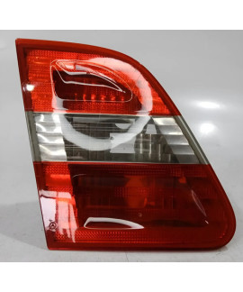 Lanterna Esquerda Tampa Mercedes B180 B170 2010 2011 Esquerdo/motorista