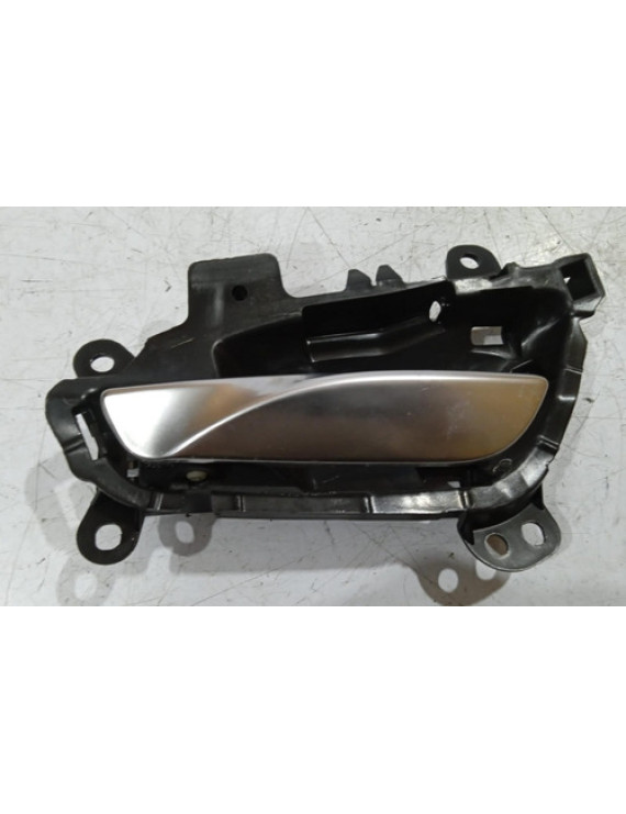 Maçaneta Interna Traseira Esquerda Bmw 135 2015 Traseira