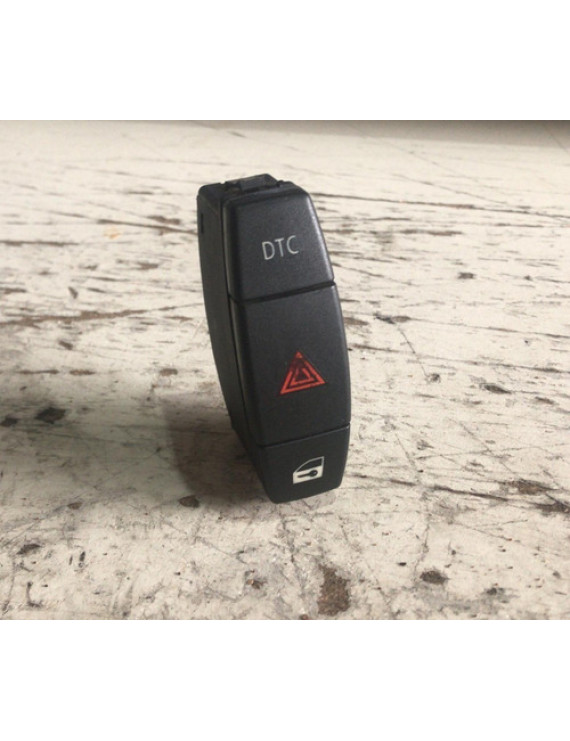 Botão Dtc Pisca Alerta Bmw 118i 2010 / Detalhe Preto