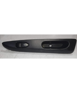 Botão De Vidro Traseiro Direito Chery Qq 2011 - 2015 Botão De Vidro Traseiro Direito Chery Qq 2011 - 2015