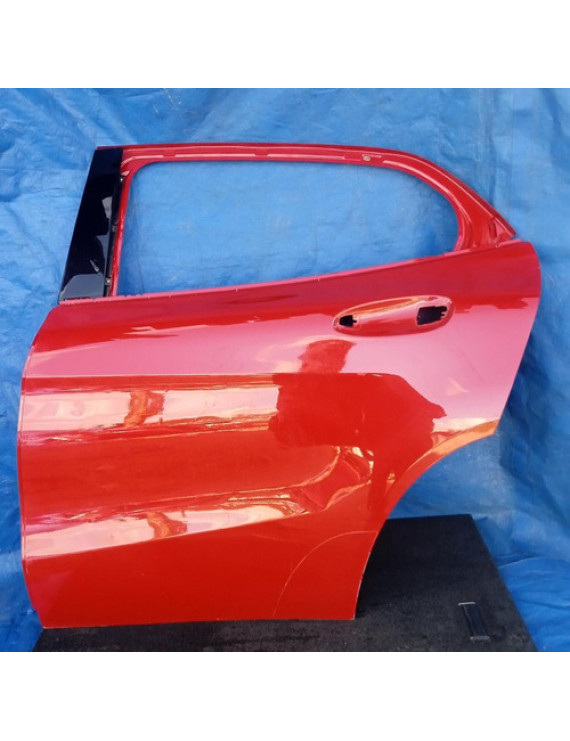 Porta Traseira Esq Mercedes Gla200 2014 2015 2016 2017 2018 Vermelho