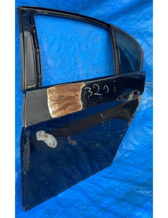 Porta Traseira Esquerda Bmw 320 2008 - 2012 Detalhe Traseira Esquerdo Preto