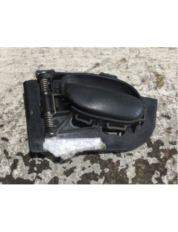 Maçaneta Interna Dianteira Esquerda Peugeot 206 2002 Dianteira