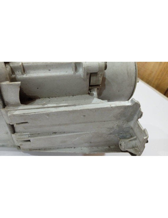 Farol Direita Mazda 626 1993 - 1997 / Detalhe Direito
