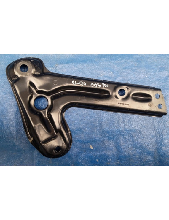 Suporte Direito Parachoque Dianteiro Mercedes Ml500 2006