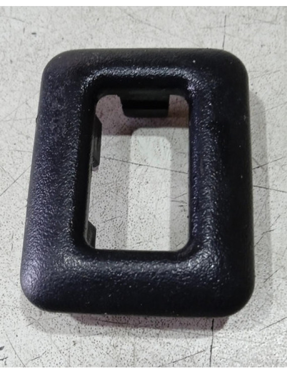Moldura Botão Vidro Traseiro Direito Md C280 1998 - 2000