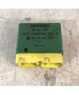 Módulo Controle Lampada Volvo 850 1995 / 3523200 Módulo Controle Lampada Volvo 850 1995 / 3523200