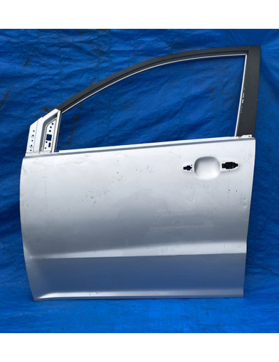 Porta Dianteira Esquerda Ssangyong Korando 2011 A 2014 Dianteira Esquerdo Prateado