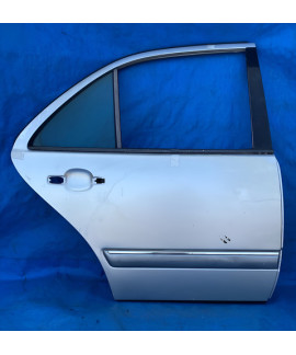 Porta Traseira Direita Mercedes E320 1995 A 2002 Traseira Direita Prateado