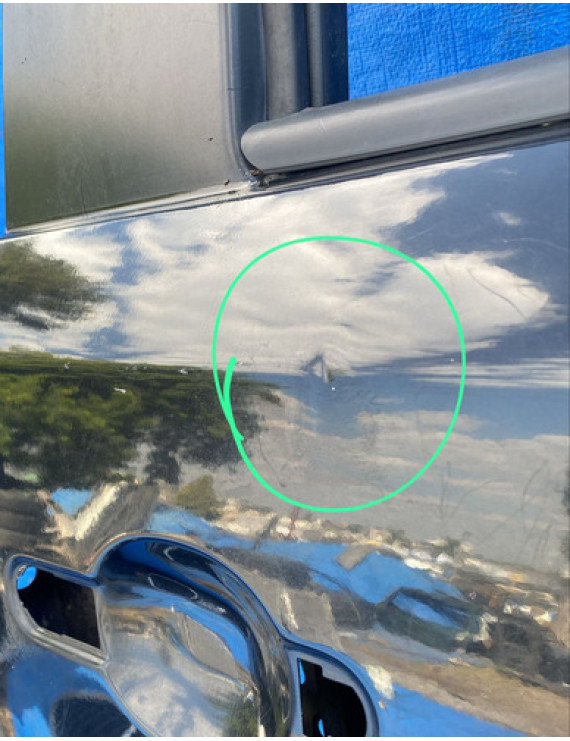 Porta Traseira Direita Livina 2008 A 2014 / Detalhe Traseira Direita Preto