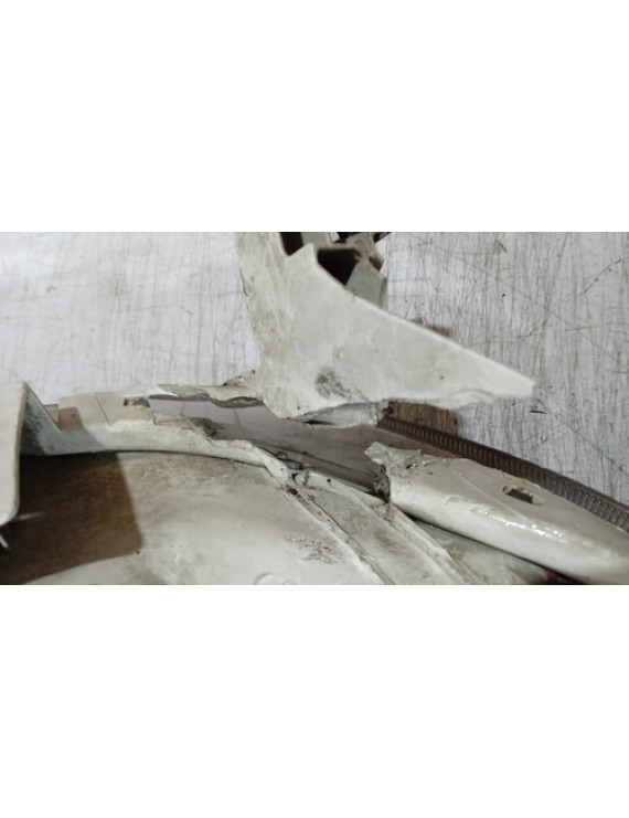 Farol Esquerdo Corolla Fielder 2003 - 2008 / Detalhe Esquerdo