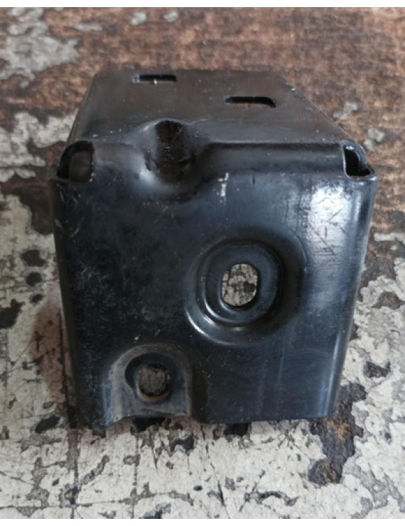 Angulo De Fixação Lado Esquerdo Mercedes C180 C300 2015