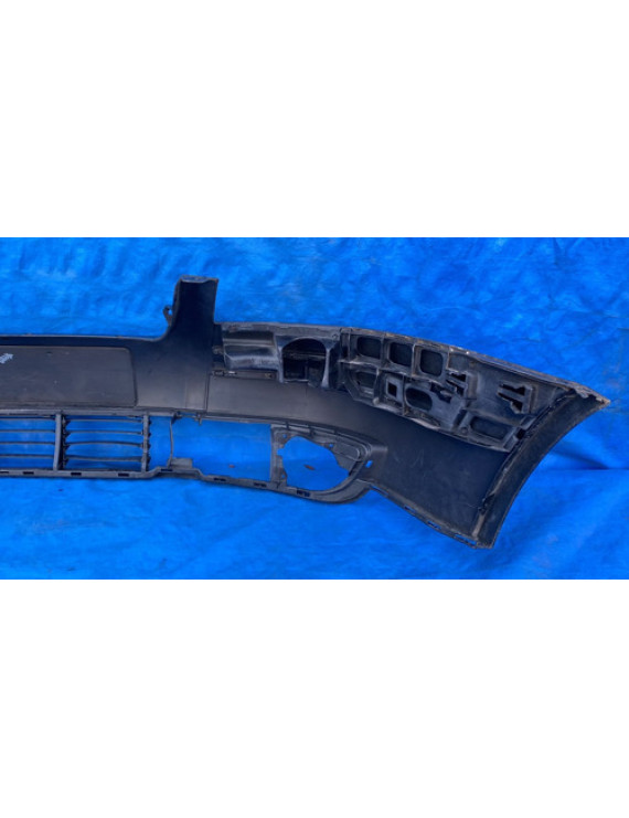 Parachoque Dianteiro Passat 2001 2002 2003 / Detalhe Preto