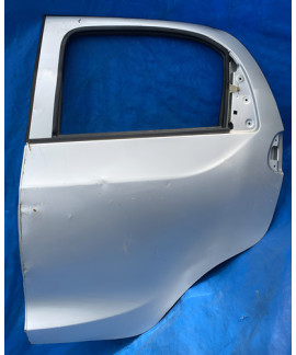 Porta Traseira Esquerda Chery S18 2009 A 2014 Traseira Esquerdo Prateado Porta Traseira Esquerda Chery S18 2009 A 2014 Traseira Esquerdo Prateado