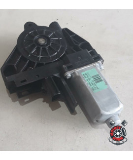 Motor Vidro Traseiro Direito Freemont 2011 Motor Vidro Traseiro Direito Freemont 2011
