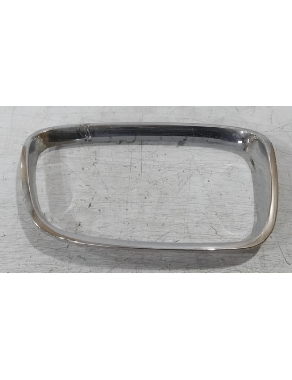 Moldura Cromada Grade Dianteira Bmw 135i 2015 Fosco