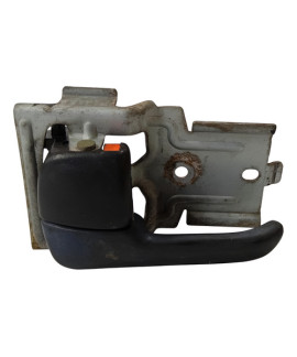 Maçaneta Interna Dianteira Esquerda Madza Mx3 1991 - 1998 Preto Dianteira Maçaneta Interna Dianteira Esquerda Madza Mx3 1991 - 1998 Preto Dianteira