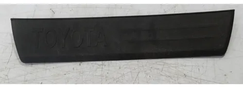 Soleira Porta Dianteira Esquerda Hilux 2016 - 2021 Preto Soleira Porta Dianteira Esquerda Hilux 2016 - 2021 Preto