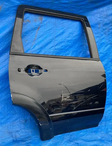 Porta Traseira Direita Mitsubishi Airtrek 2003 2008 Detalhe Traseira Direita Preto