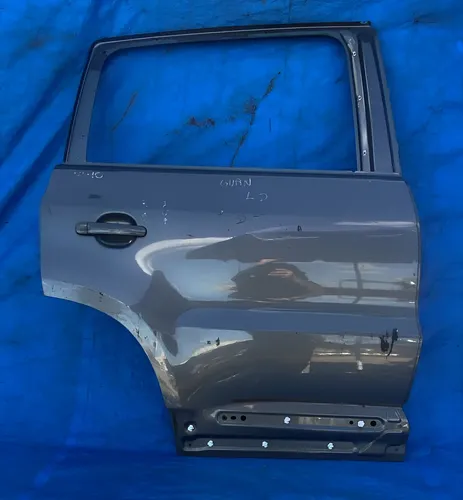 Porta Traseira Direita Vw Tiguan 2010 A 2014 Detalhe Traseira Direita Preto