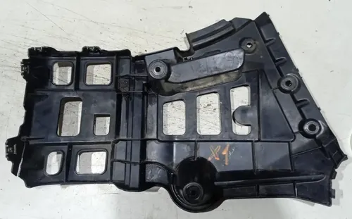Guia Parachoque Traseiro Direito Bmw X1 2010 - 2015 / Avaria