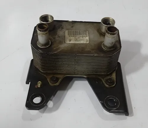 Trocador Calor Motor Journey 2.7 V6 2009 2010 2011 Preto Trocador Calor Motor Journey 2.7 V6 2009 2010 2011 Preto