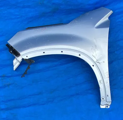 Paralama Esquerdo Kia Sorento 2009 A 2012 / Detalhe