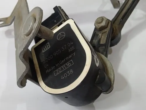 Sensor Nível Altura Traseiro Mercedes C300 2018 A0009053704