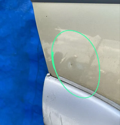 Porta Traseira Direita Daihatsu Terius 2001 A 2005 / Detalhe Traseira Direita Prateado