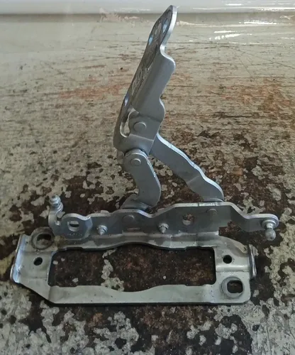 Dobradiça Capô Ld Direito Mercedes C180 2009