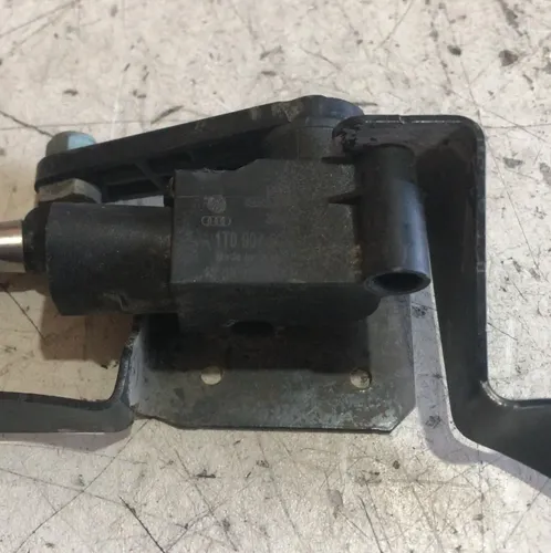 Sensor Nível Farol Golf Passat Audi A3 2007 / 1k0941273