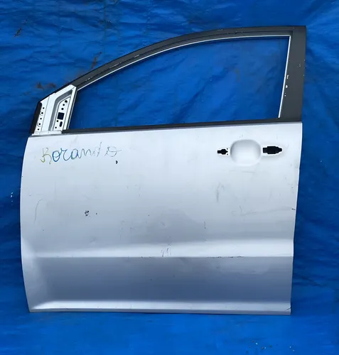 Porta Dianteira Esquerda Ssangyong Korando 2011 A 2014 Dianteira Esquerdo Prateado Porta Dianteira Esquerda Ssangyong Korando 2011 A 2014 Dianteira Esquerdo Prateado