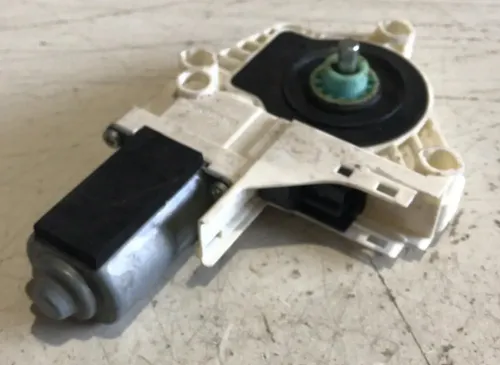 Motor Vidro Elétrico Dianteiro Direito Audi Q5 Rs5 2011