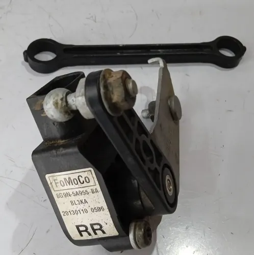 Sensor Nível Traseiro Direito Volvo Xc60 2013 / 8g9n30492aa