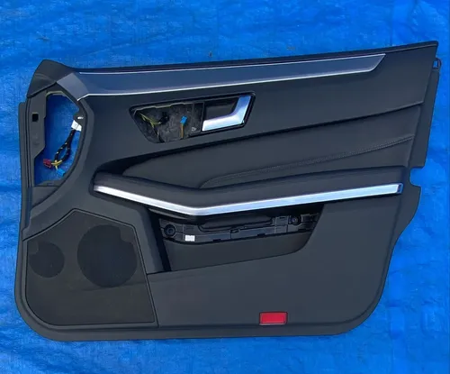Forro De Porta Dianteira Direita Mercedes E250 2014 2015