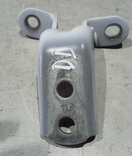 Dobradiça Dianteira Direita Inferior Toyota Rav4 2014
