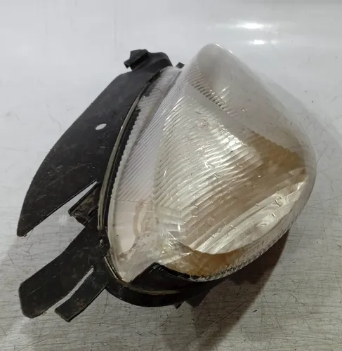 Farol Direito Xsara Picasso 2001 - 2007 / Detalhe Direito